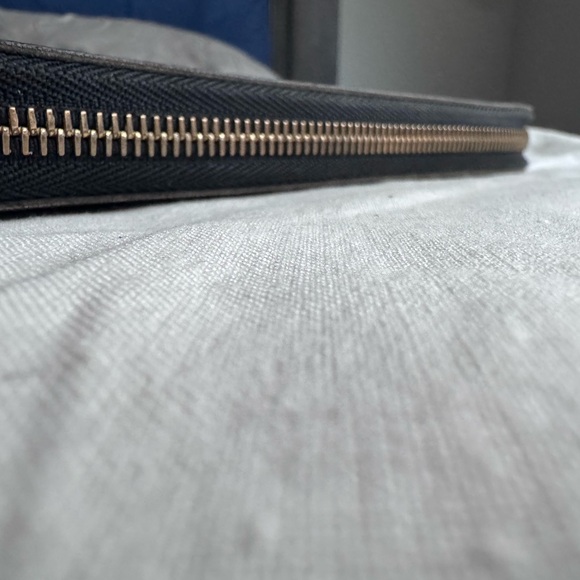 Louis Vuitton Black Multicolor Monogram Zip Wallet - Picture 4 of 13